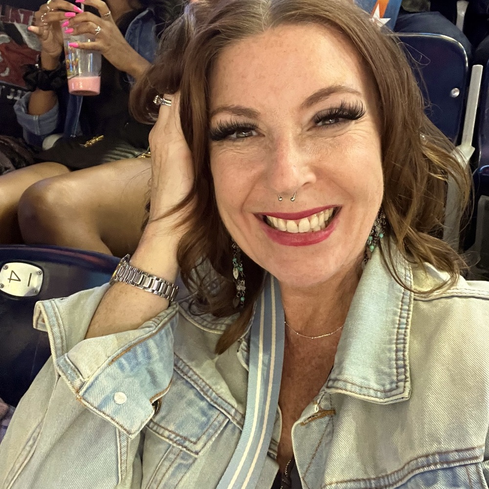 Meet your Posher-Tasha ☺️